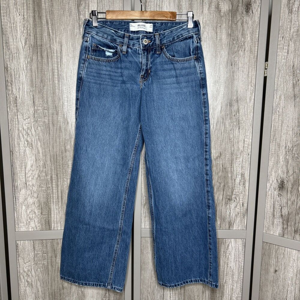 Hollister Low Rise Baggy Jeans Short Wide Leg Blue Color Size 25